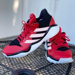 Adidas men’s basketball sneakers